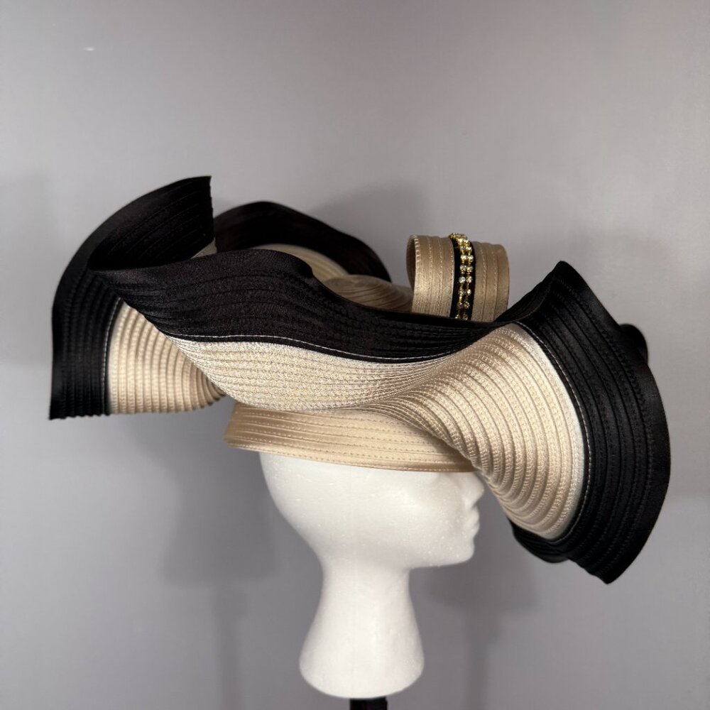 Donna Vinci Champagne and Black Church Lady Hat. Stunning and Elegant! - Picture 3 of 8